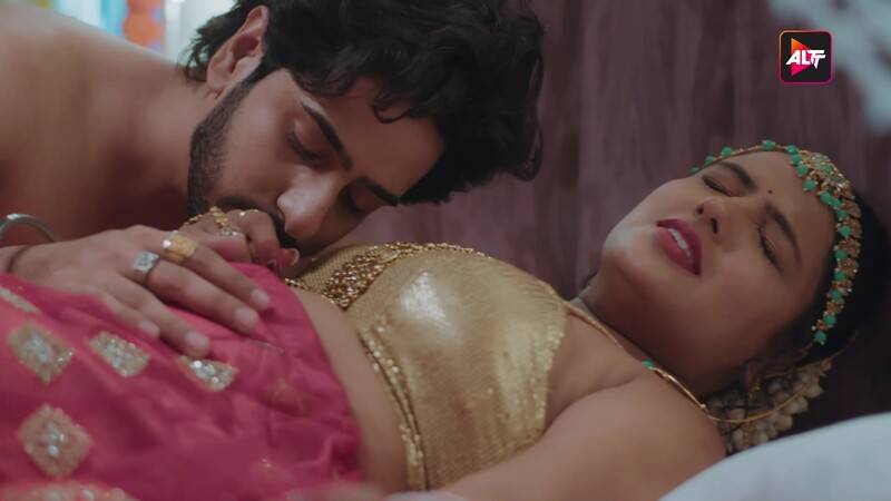 Ghoonghat Ki Aad Mein Episode 4