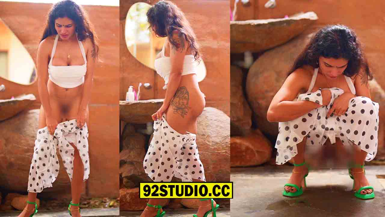 Resmi Nair Nude Pee in Hotel Toilet